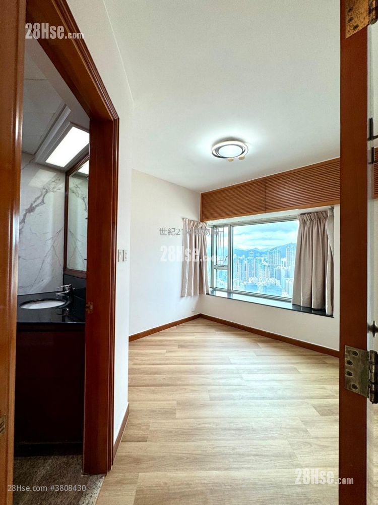 擎天半岛 售盘 3 房 , 2 浴室 762 平方尺