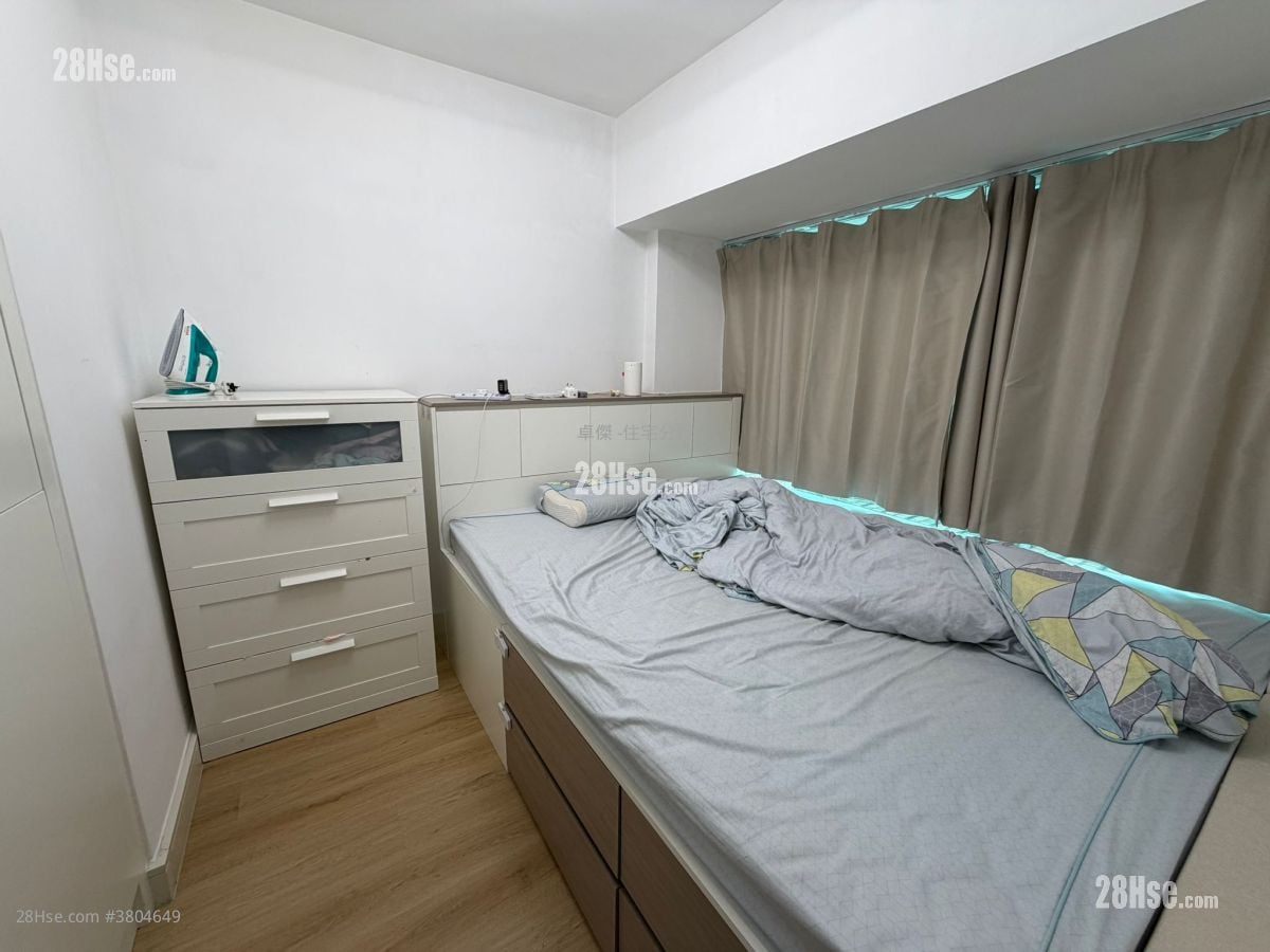 The Apex Sell 2 Bedrooms , 1 Bathroom 449 ft²