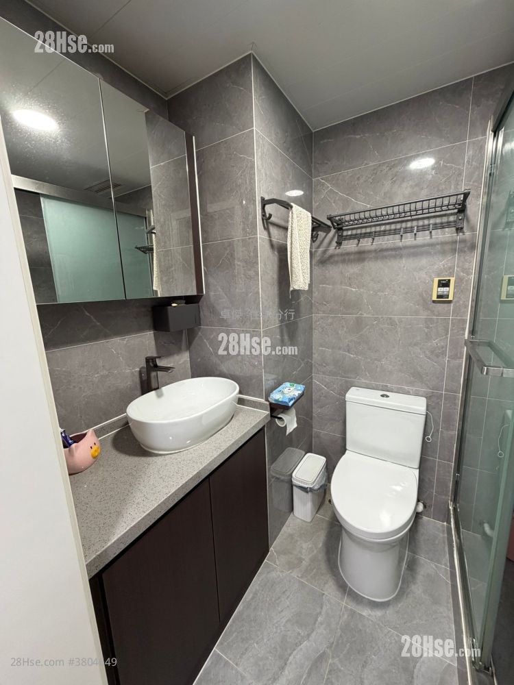 The Apex Sell 2 Bedrooms , 1 Bathroom 449 ft²