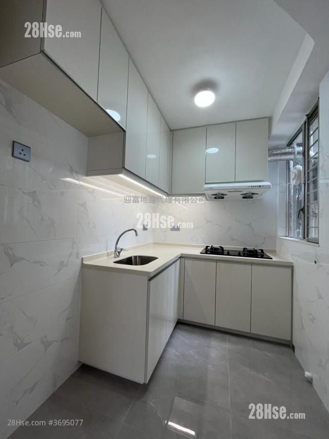 Whampoa Garden Sell 2 Bedrooms , 1 Bathroom 505 ft²