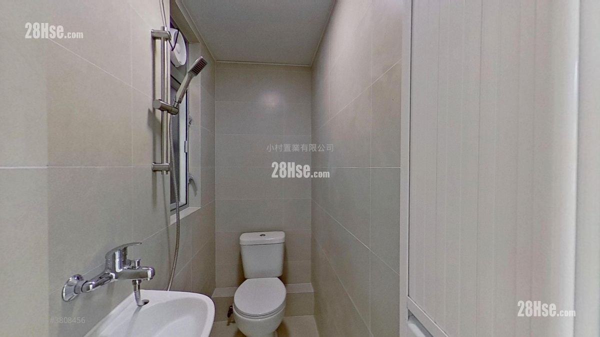 浴室: 乐富大厦 租盘 2 房 , 1 浴室 319 平方尺