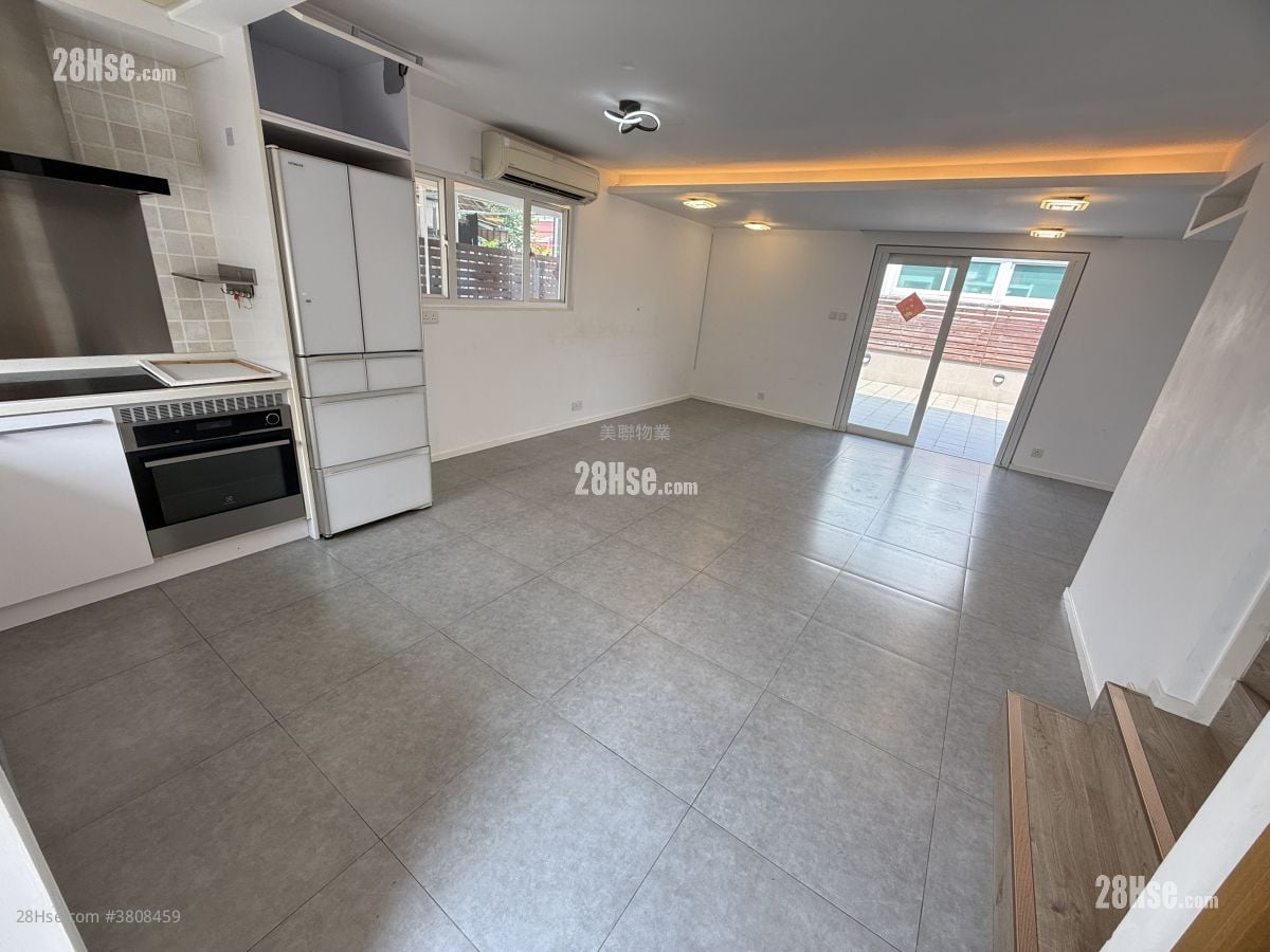 Fairview Park Rental 3 Bedrooms , 2 Bathrooms 848 ft²