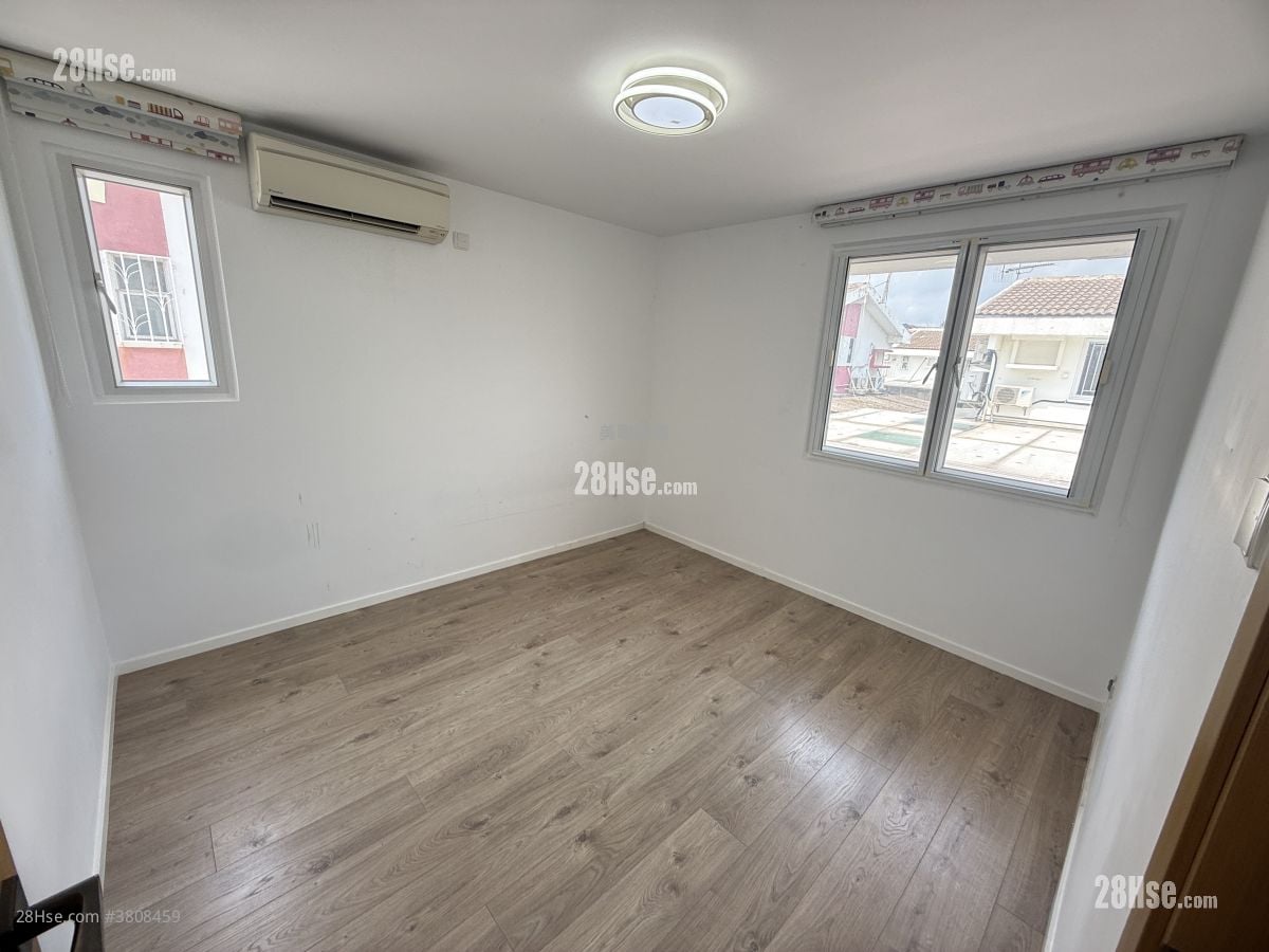 Fairview Park Rental 3 Bedrooms , 2 Bathrooms 848 ft²