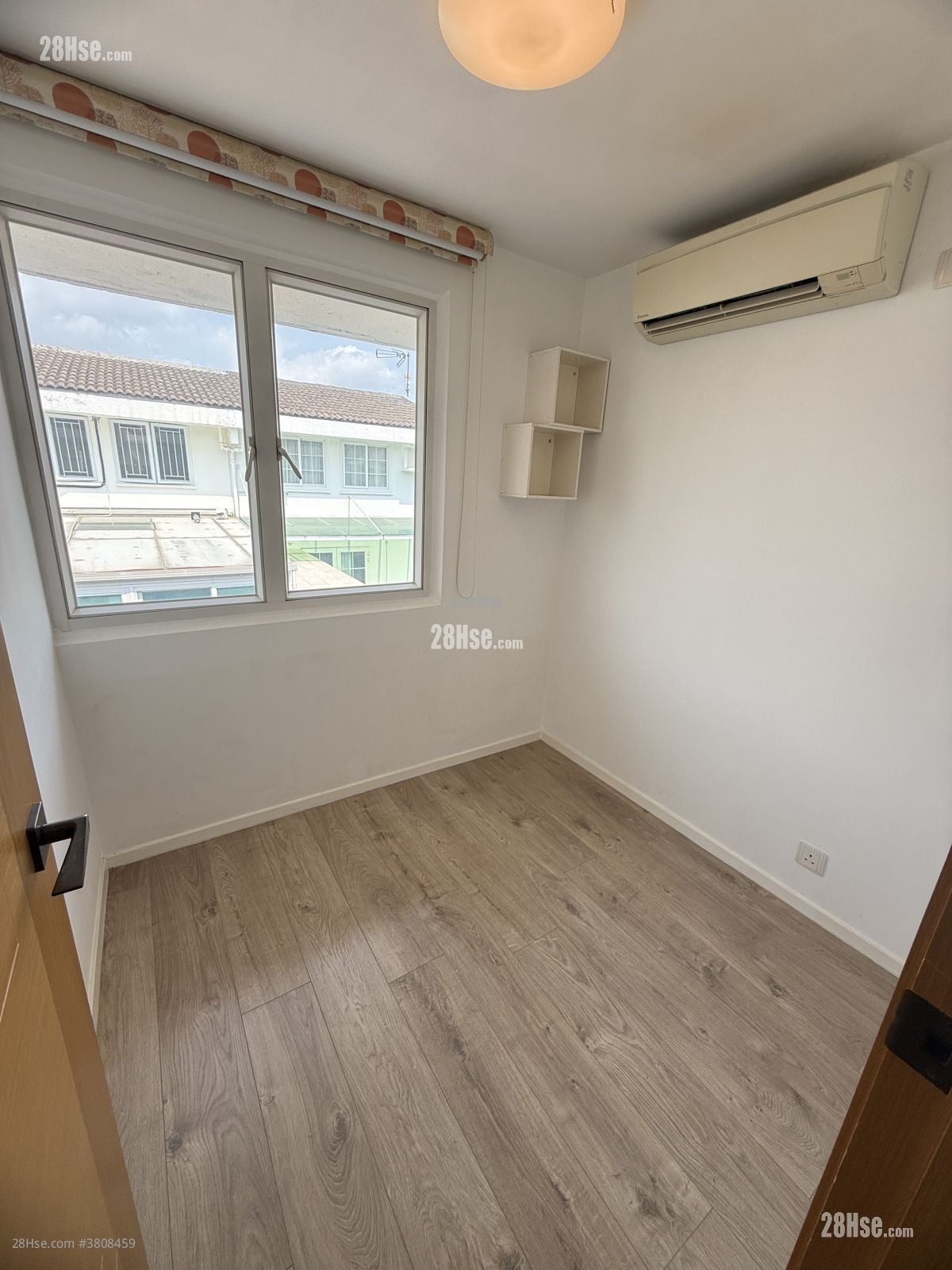 Fairview Park Rental 3 Bedrooms , 2 Bathrooms 848 ft²