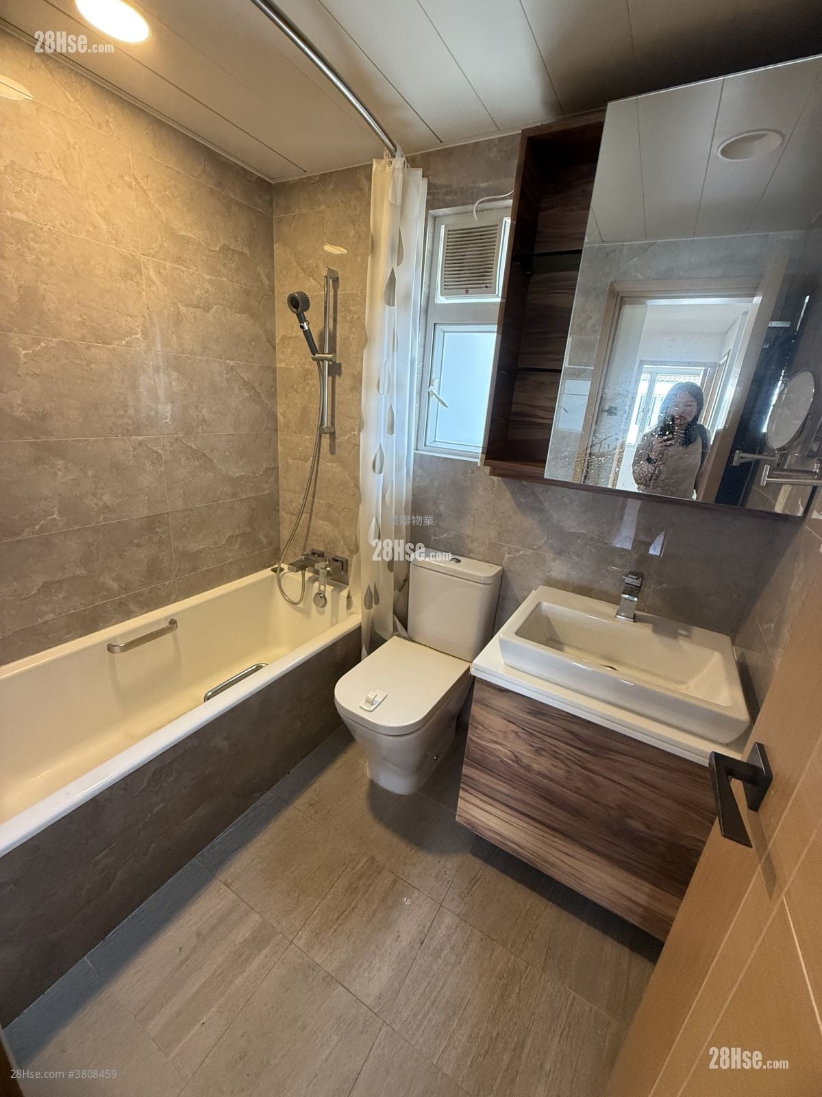 Fairview Park Rental 3 Bedrooms , 2 Bathrooms 848 ft²