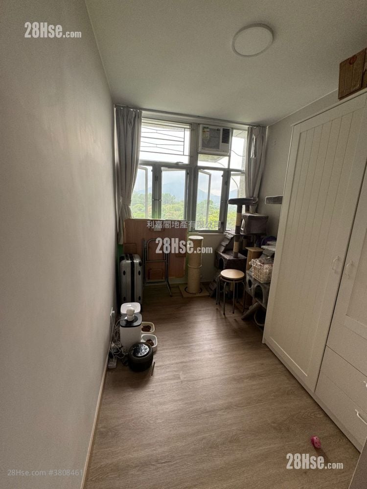 Ka Shing Court Sell 2 Bedrooms 546 ft²