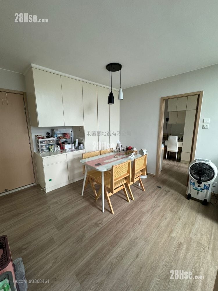 Ka Shing Court Sell 2 Bedrooms 546 ft²