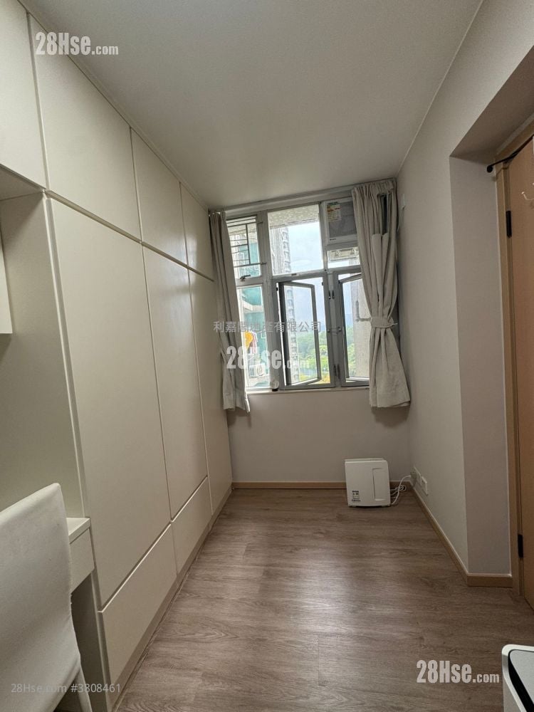 Ka Shing Court Sell 2 Bedrooms 546 ft²