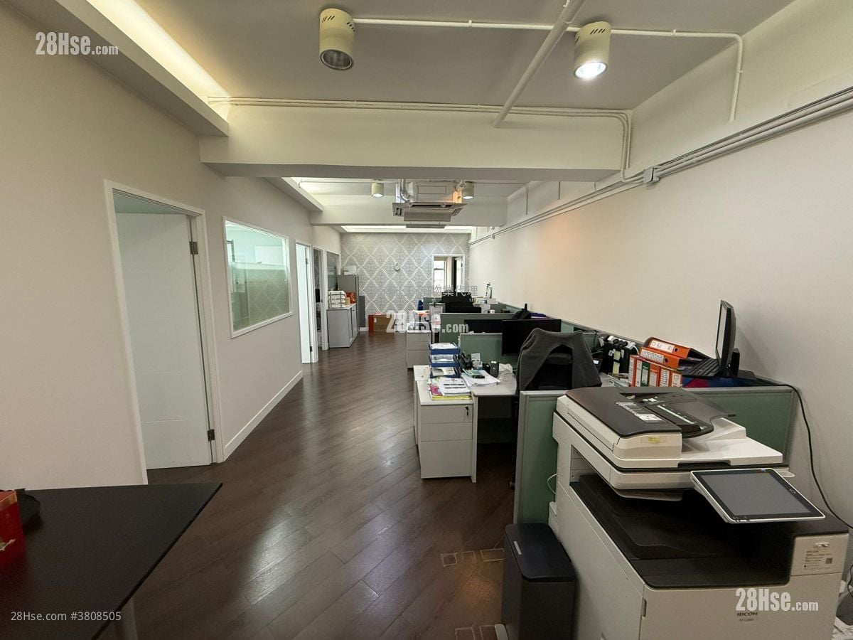 长城工厂大厦 租盘 5+ 房 , 2 厕所