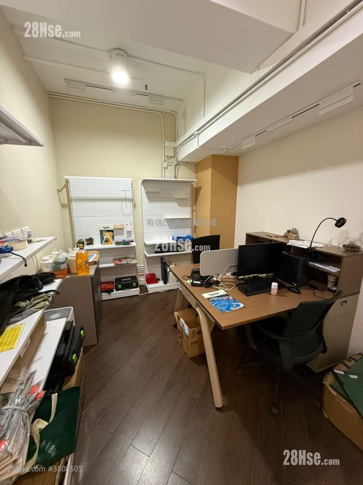 长城工厂大厦 租盘 5+ 房 , 2 厕所