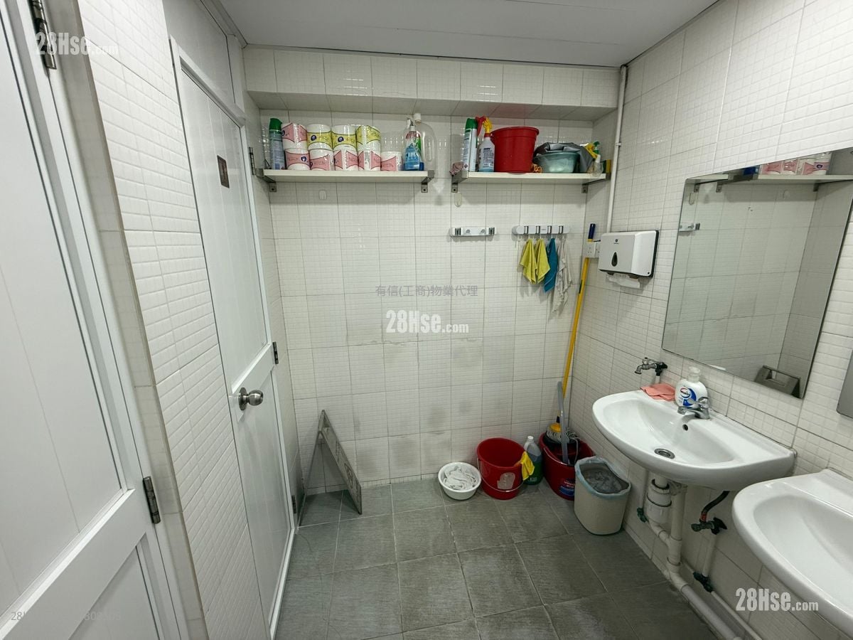 长城工厂大厦 租盘 5+ 房 , 2 厕所