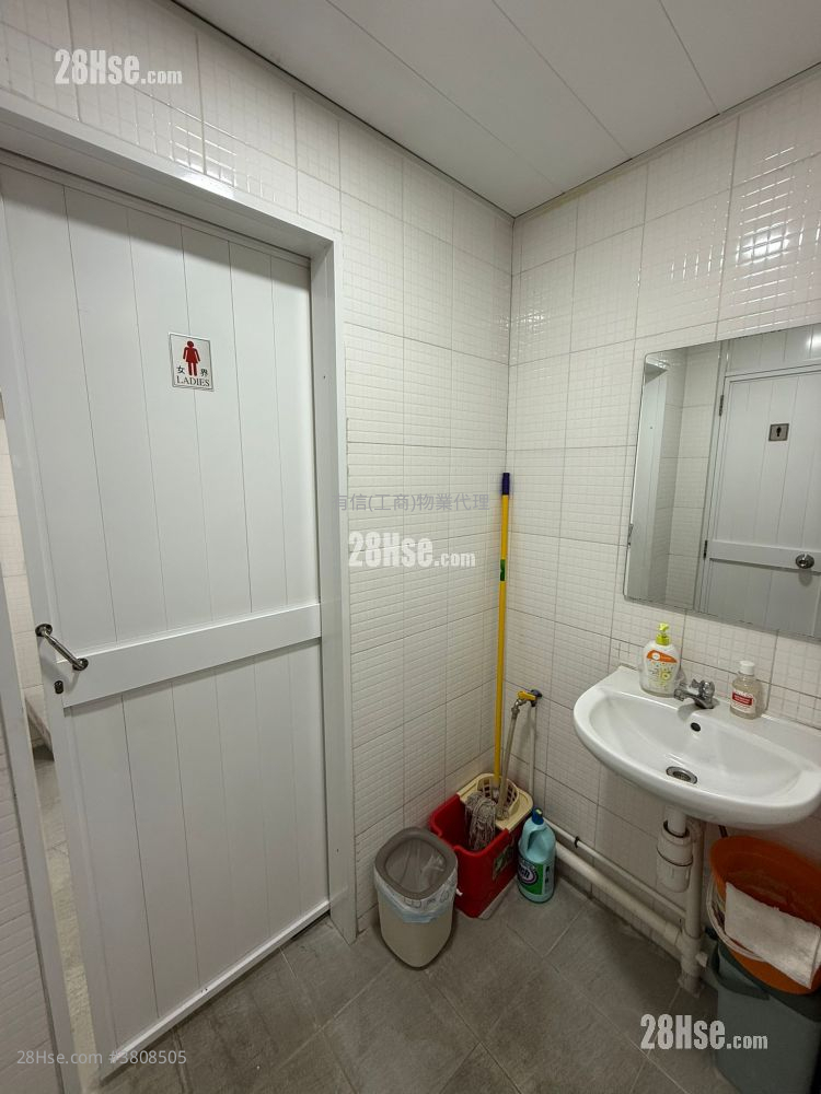 长城工厂大厦 租盘 5+ 房 , 2 厕所