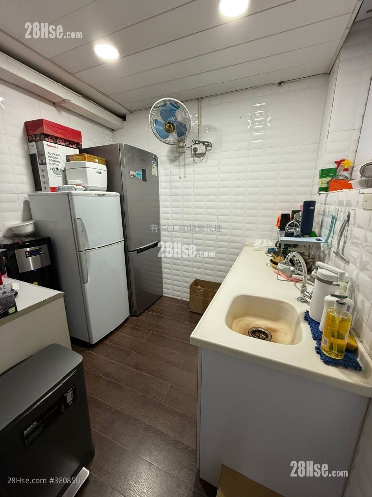 长城工厂大厦 租盘 5+ 房 , 2 厕所