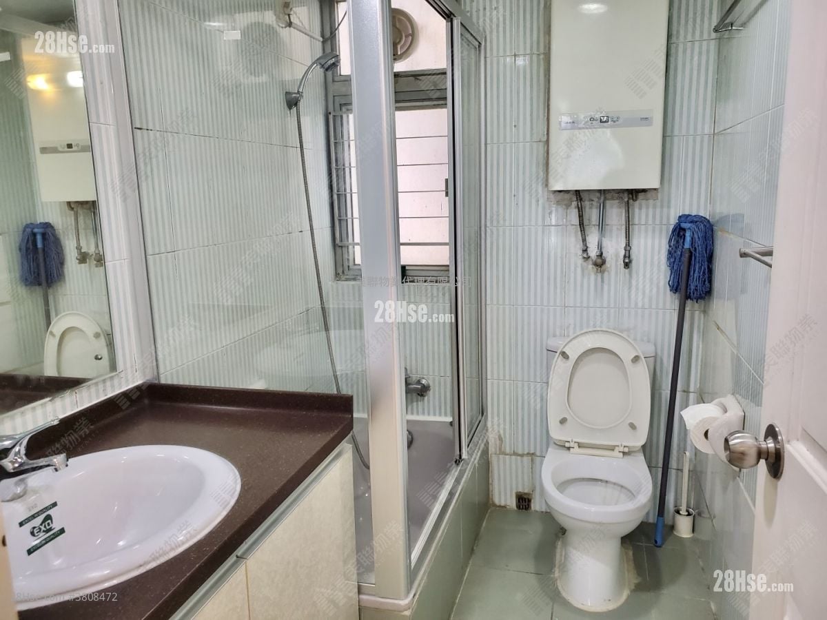 丽港城 售盘 3 房 748 平方尺