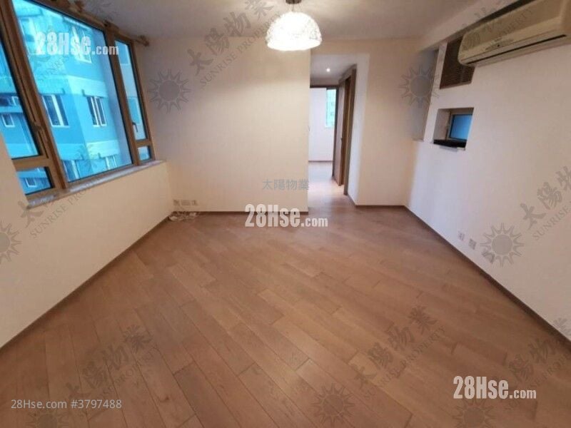 Harbour Place Sell 2 Bedrooms 481 ft²