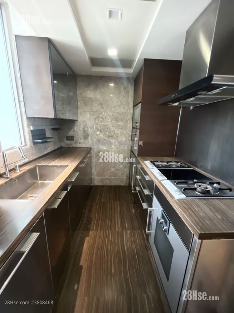 The Zumurud Rental 4 Bedrooms , 3 Bathrooms 1,723 ft²