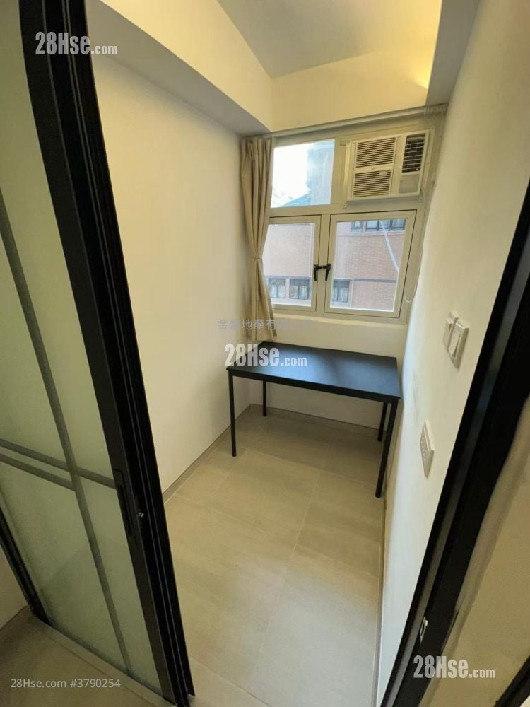 单幢楼房 租盘 2 房 , 1 浴室 190 平方尺