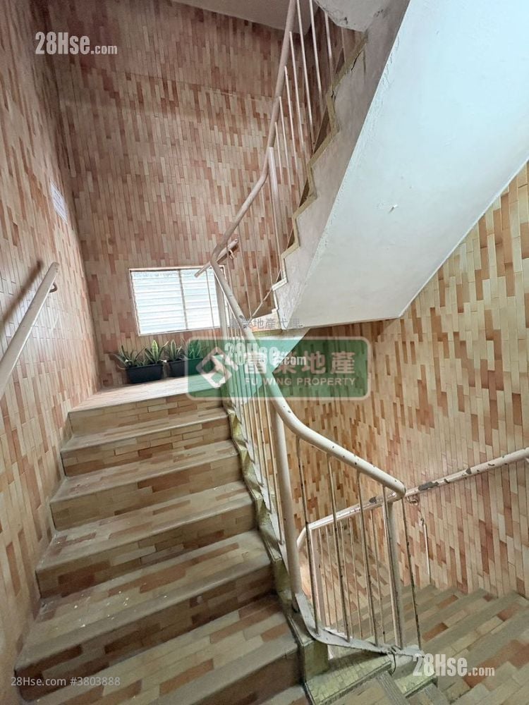 鸿达楼 售盘 2 房 318 平方尺