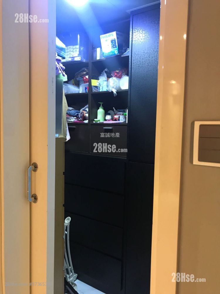 龙蟠苑 售盘 2 房 , 1 浴室 426 平方尺