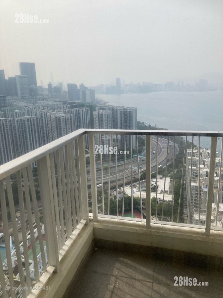 Grand Promenade Rental 2 Bedrooms , 1 Bathroom 467 ft²