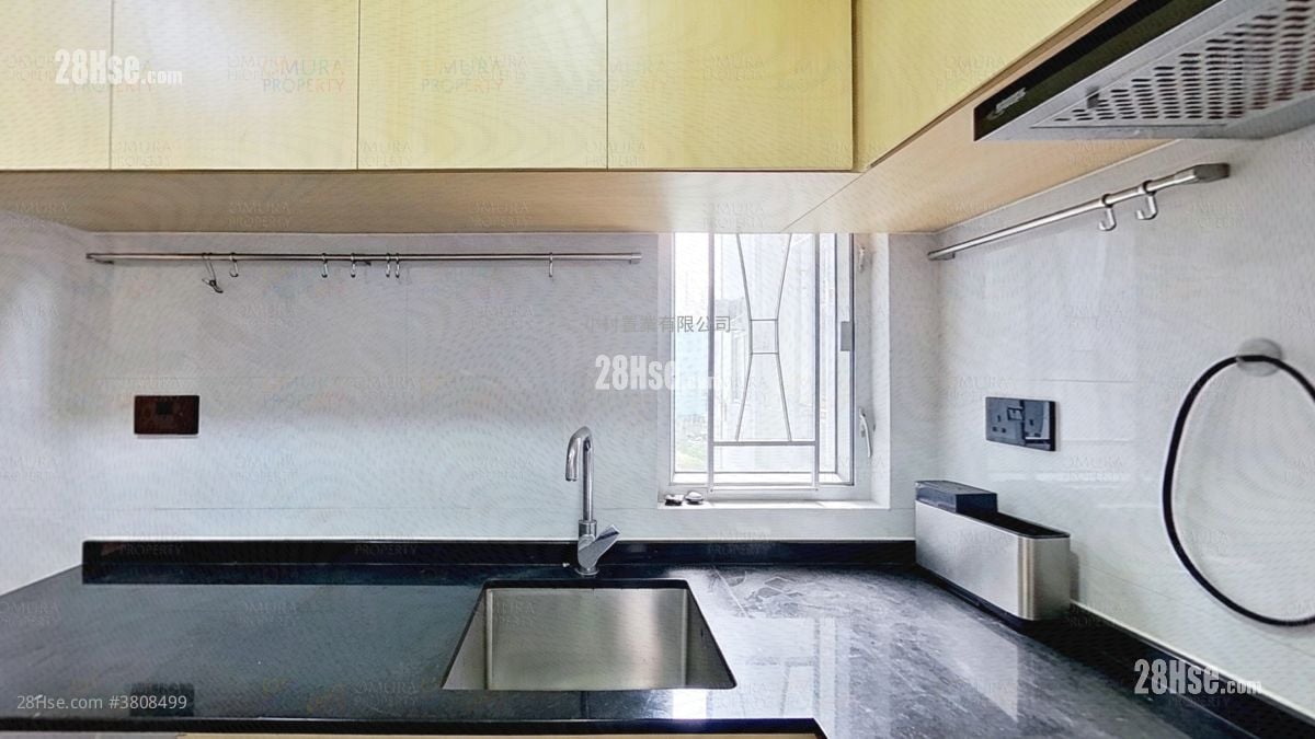 kitchen: Walton Estate Sell 3 Bedrooms , 1 Bathroom