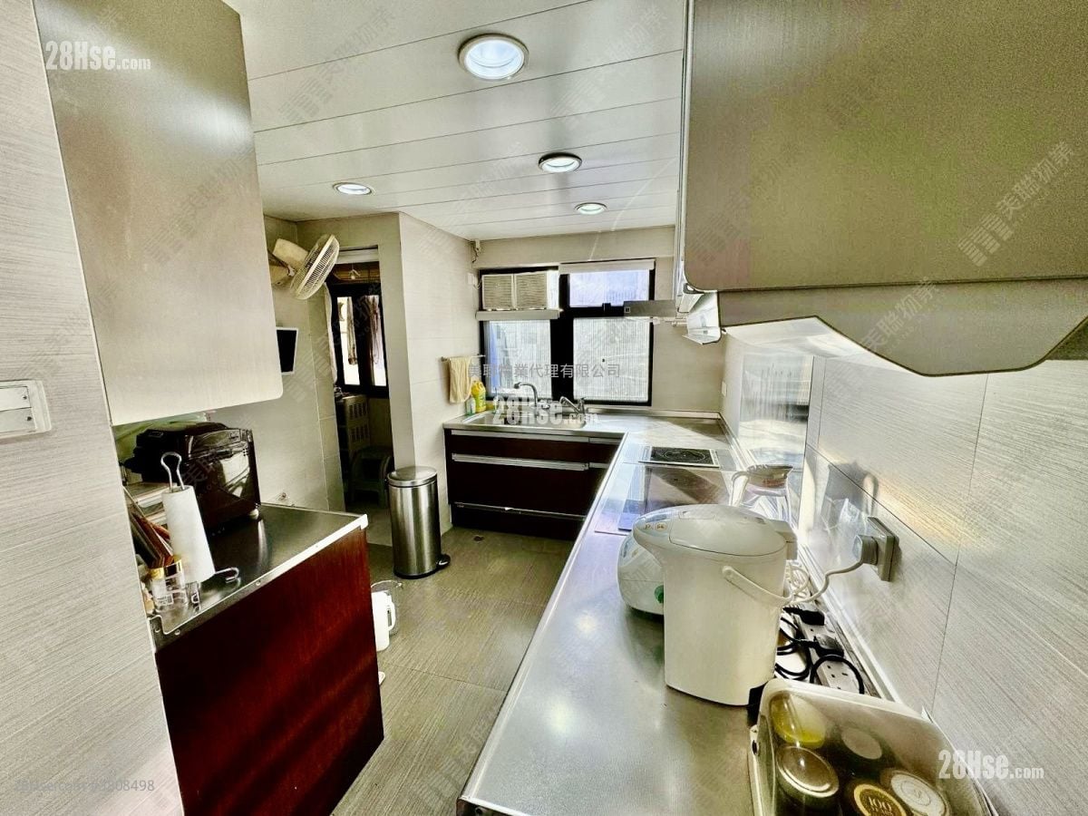 碧华花园 售盘 4 房 , 3 浴室 1,609 平方尺