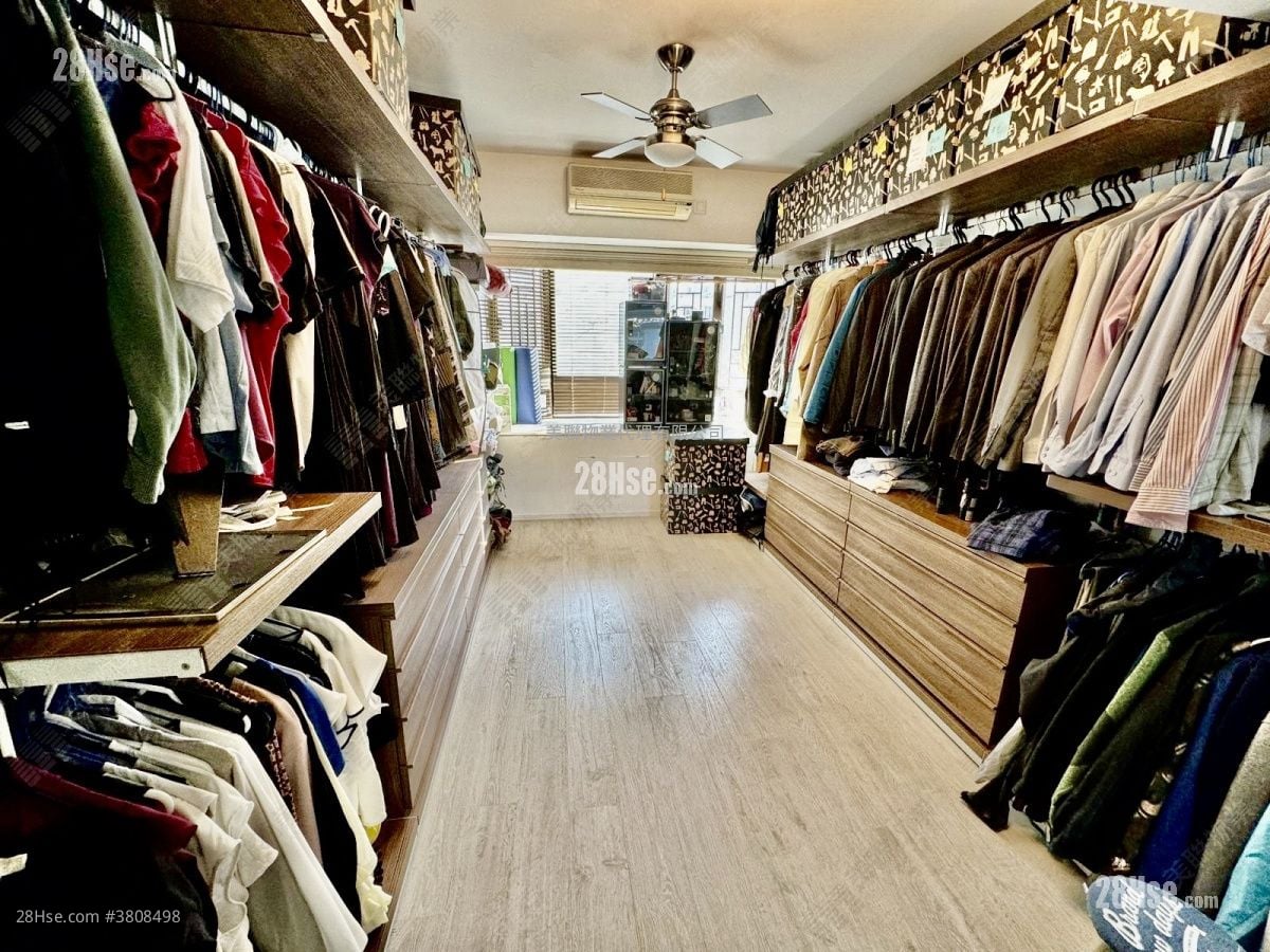 碧华花园 售盘 4 房 , 3 浴室 1,609 平方尺