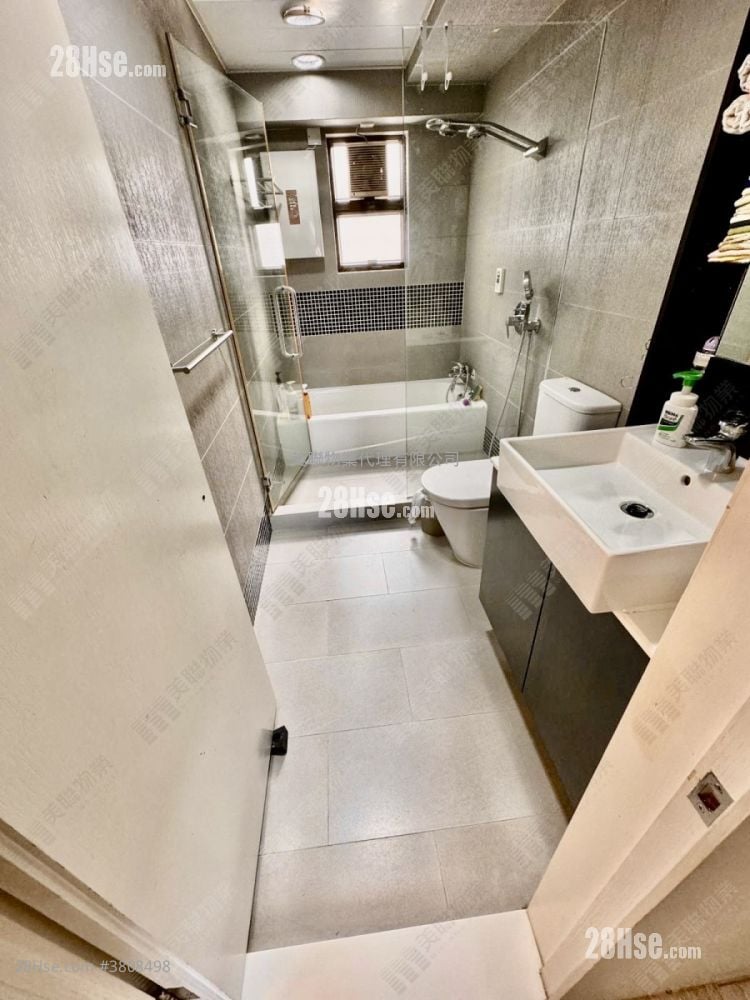 碧华花园 售盘 4 房 , 3 浴室 1,609 平方尺