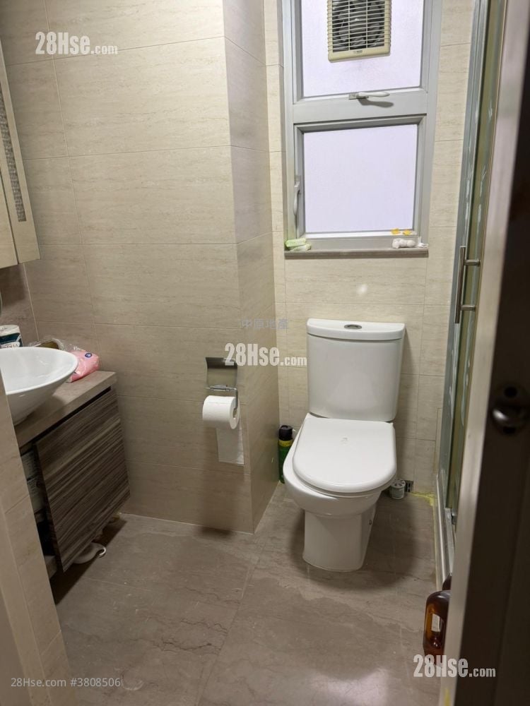 名城 售盘 3 房 , 2 浴室 757 平方尺