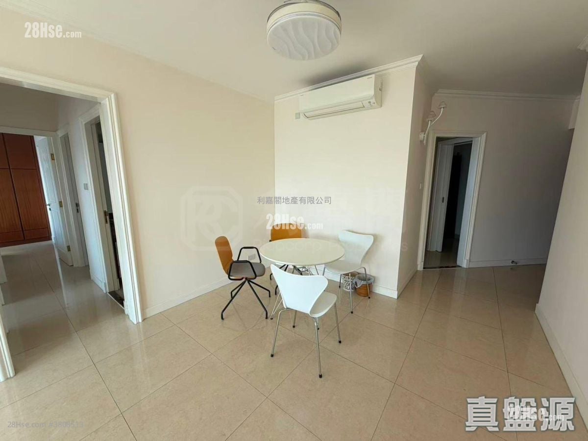 The Victoria Towers Rental 3 Bedrooms , 2 Bathrooms 821 ft²