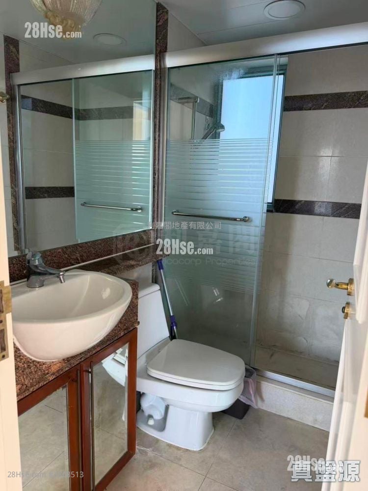 The Victoria Towers Rental 3 Bedrooms , 2 Bathrooms 821 ft²