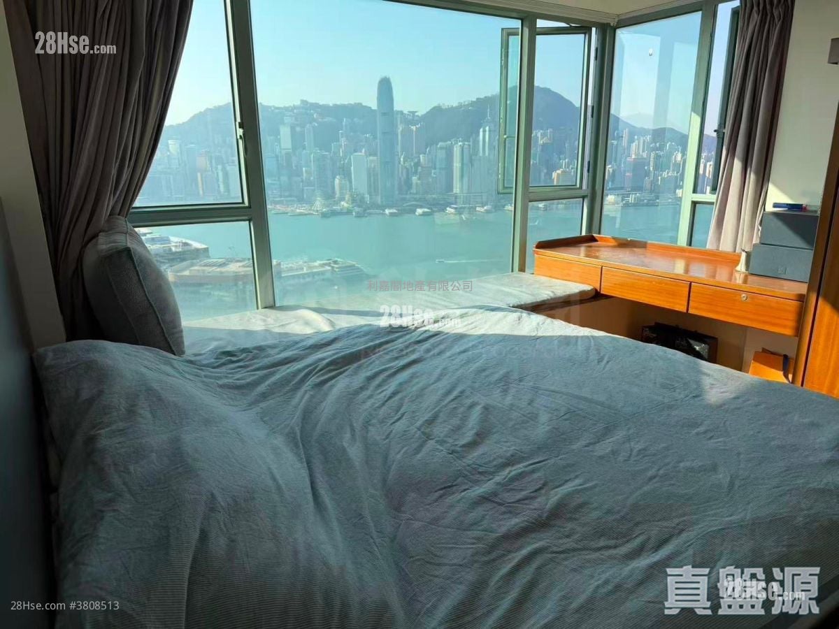 The Victoria Towers Rental 3 Bedrooms , 2 Bathrooms 821 ft²