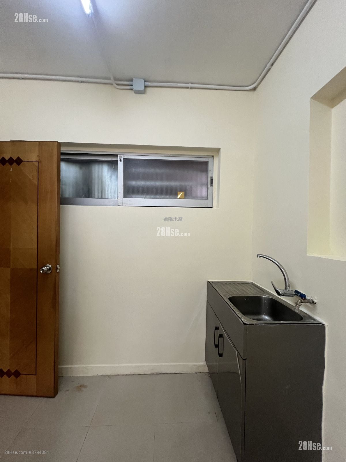 启新大厦 租盘 开放式间隔 , 1 浴室 180 平方尺