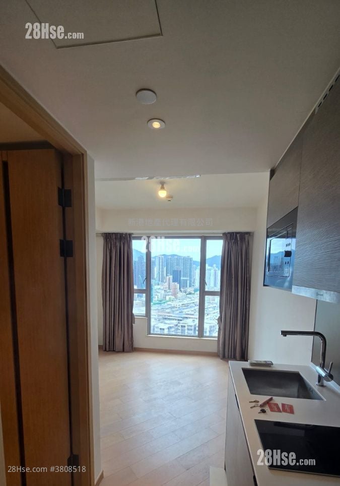 Upper East Sell Studio , 1 Bathroom 194 ft²