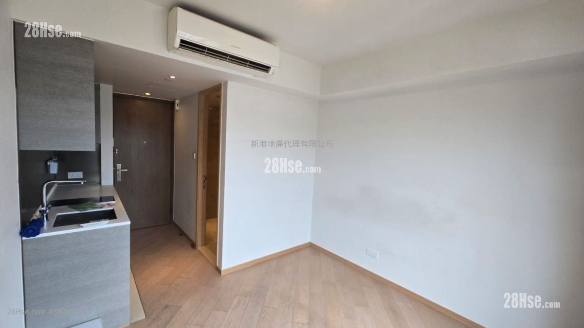 Upper East Sell Studio , 1 Bathroom 194 ft²