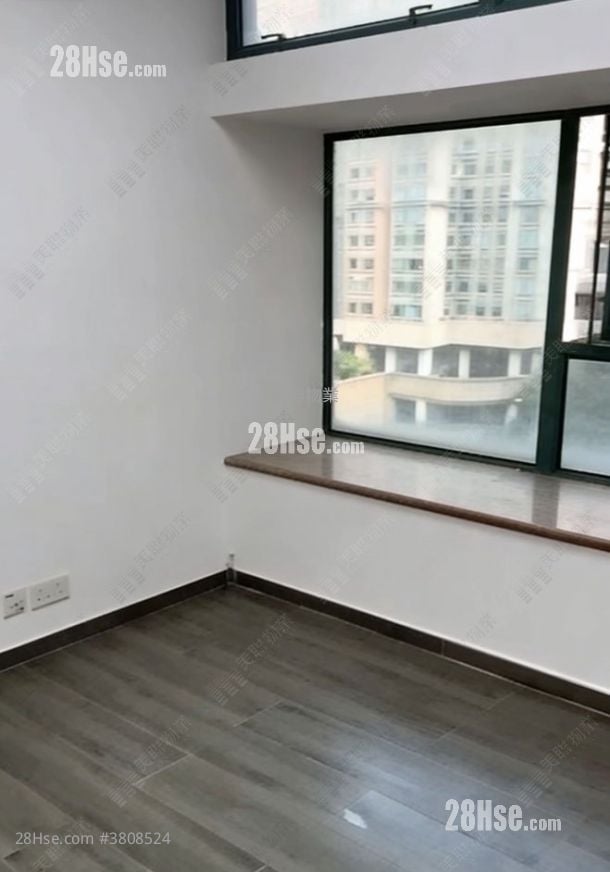 bedroom 2: Regentville Sell 2 Bedrooms , 1 Bathroom 469 ft²