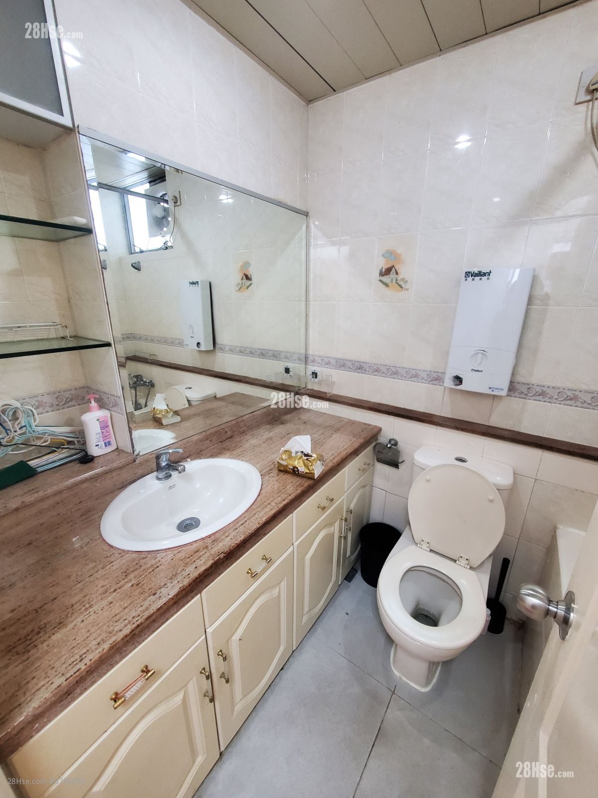 太古城 租盘 3 房 , 1 浴室 702 平方尺