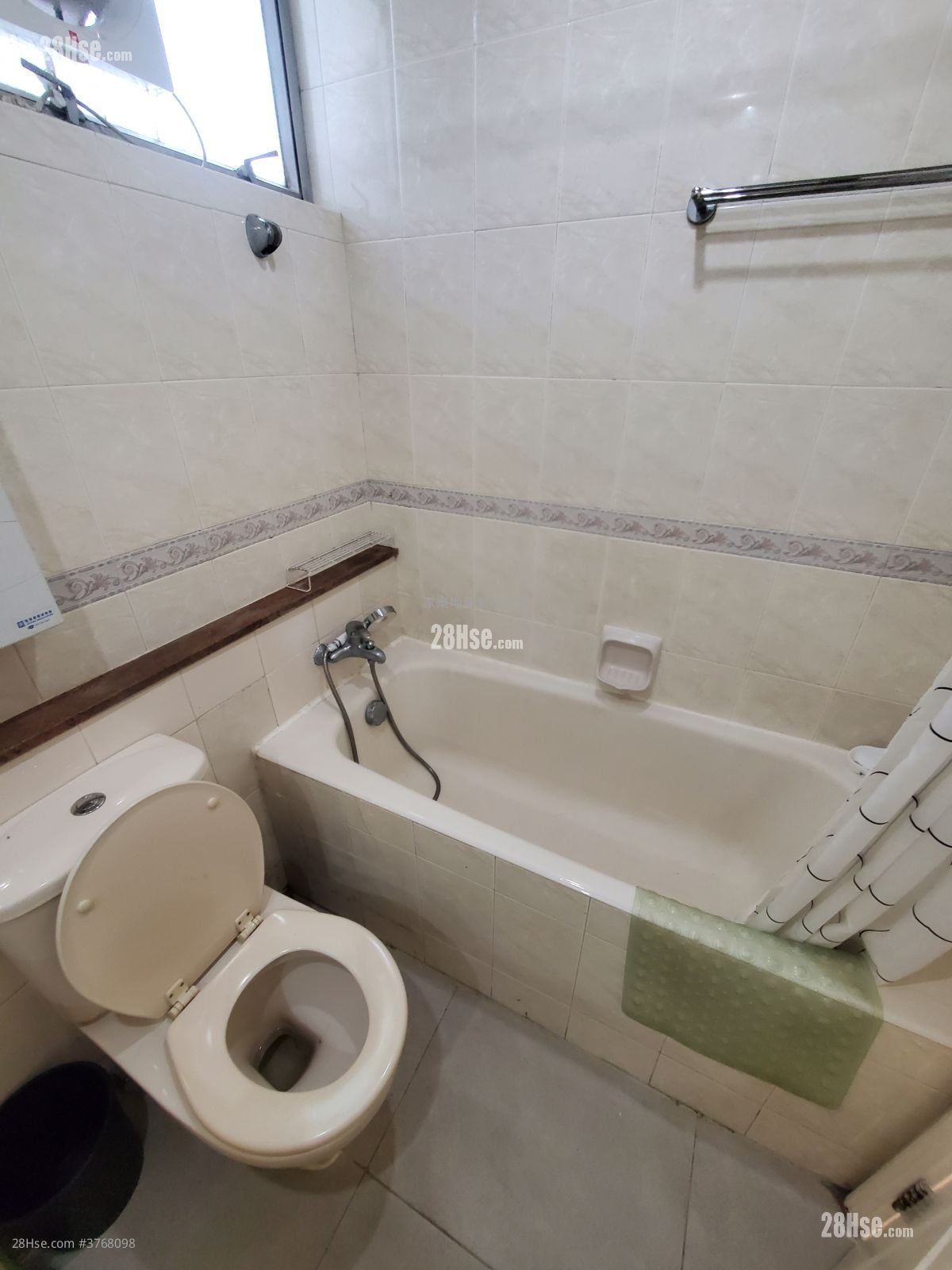 太古城 租盘 3 房 , 1 浴室 702 平方尺