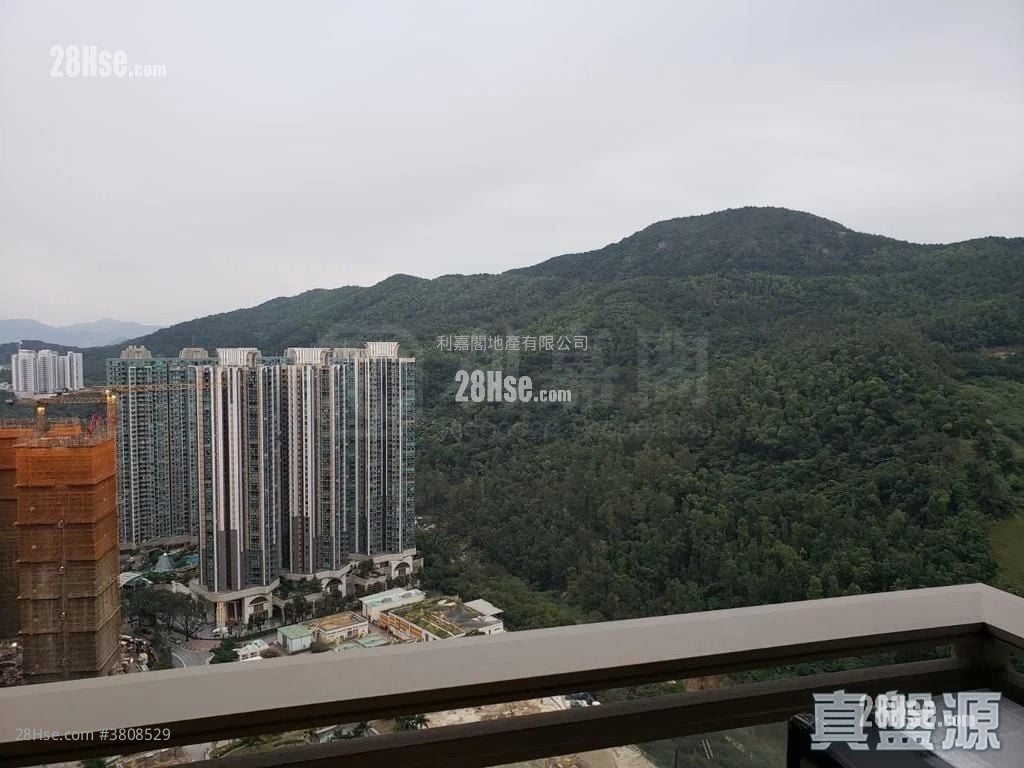 Le Prestige Rental 4 Bedrooms , 3 Bathrooms 977 ft²