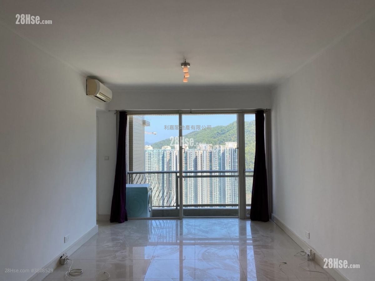 Le Prestige Rental 4 Bedrooms , 3 Bathrooms 977 ft²