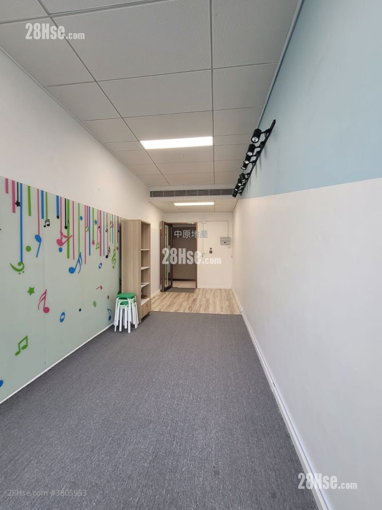 虹方 租盘 237 平方尺