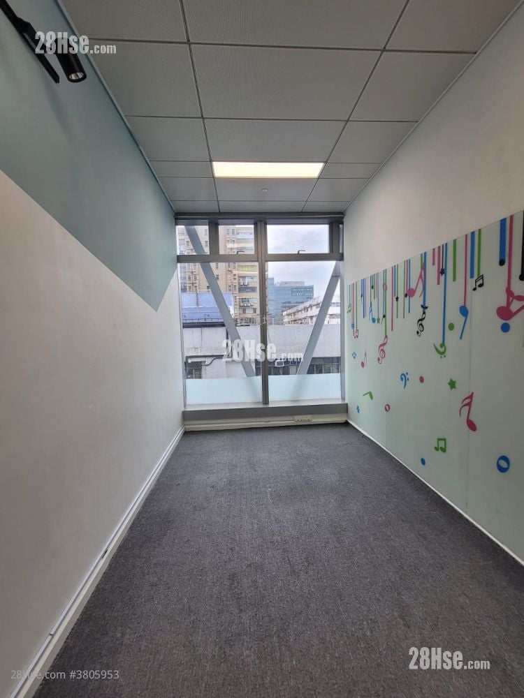 虹方 租盘 237 平方尺