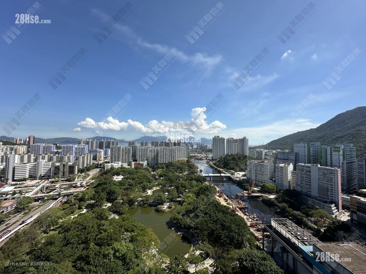 Century Gateway Sell 3 Bedrooms 723 ft²