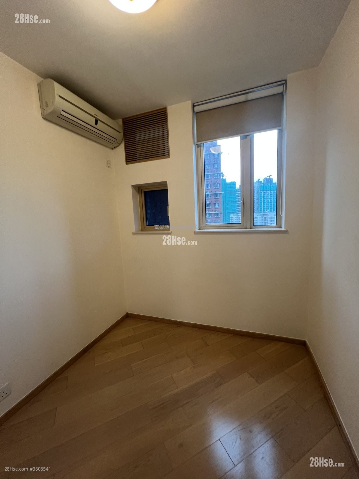 Harbour Place Sell 2 Bedrooms , 1 Bathroom 432 ft²