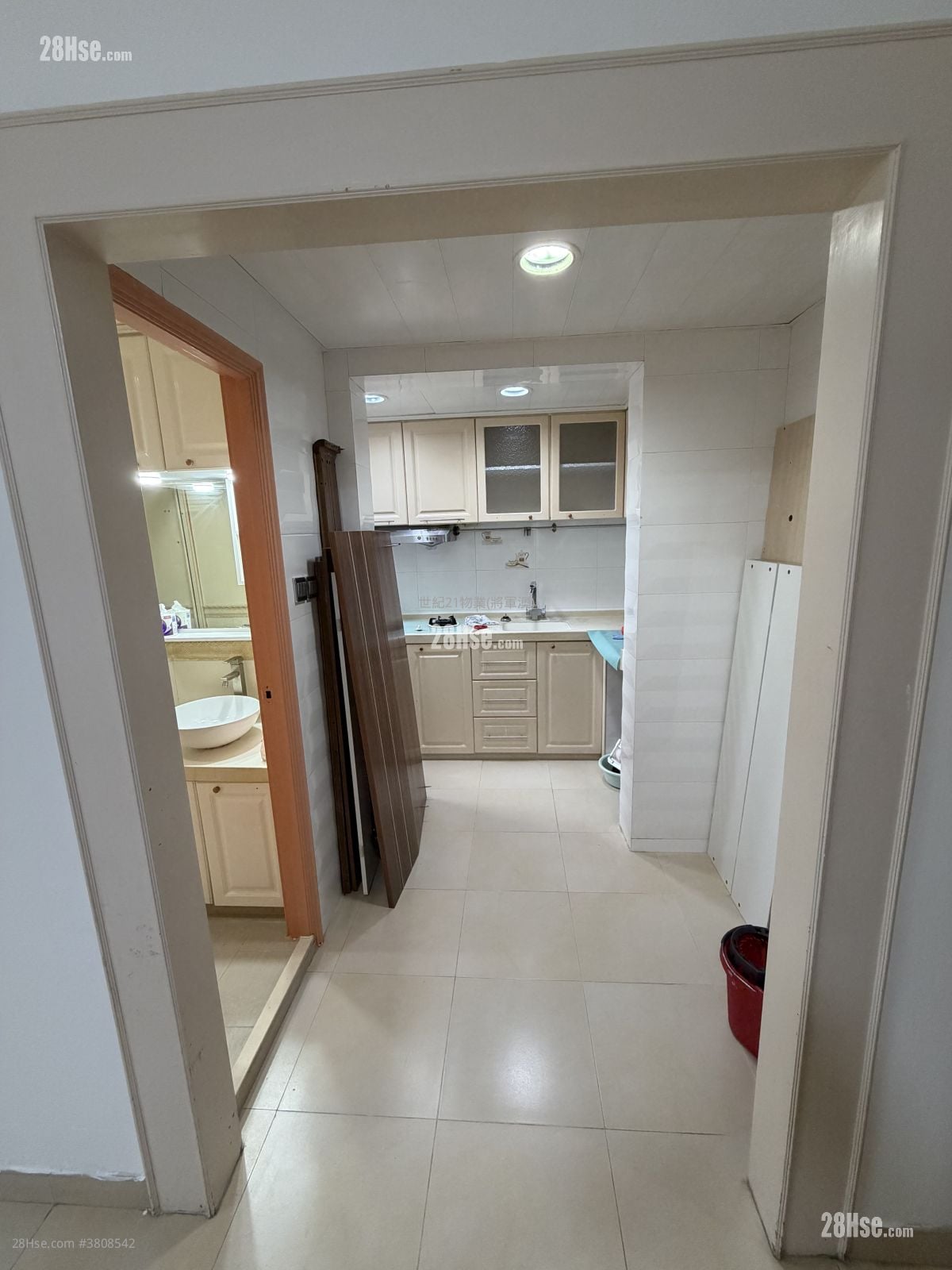 Kwong Ming Court Rental 433 ft²
