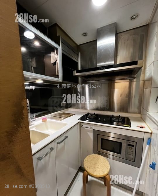 Yoho Midtown Sell 2 Bedrooms , 1 Bathroom 475 ft²