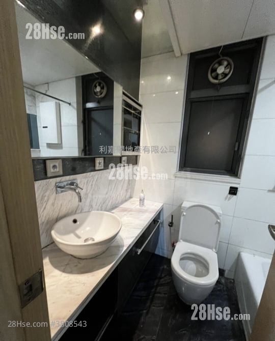 Yoho Midtown Sell 2 Bedrooms , 1 Bathroom 475 ft²