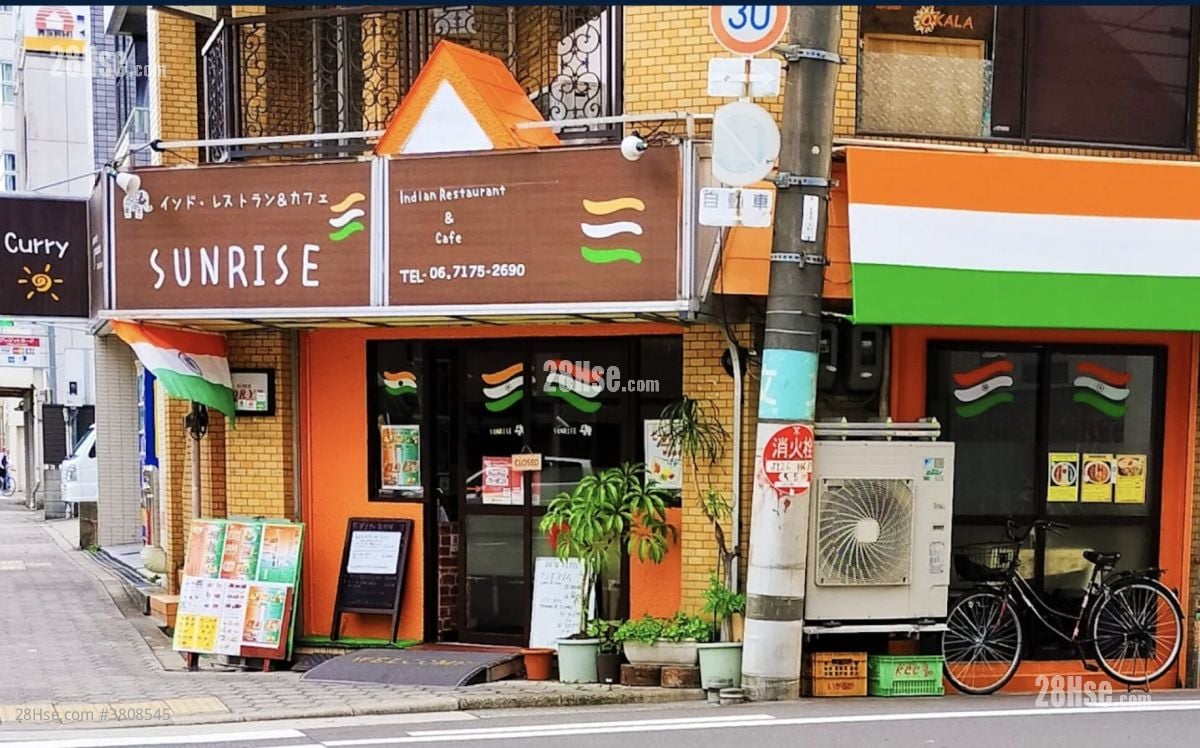 Osaka Umeda East Shop Sell Studio 377 ft²