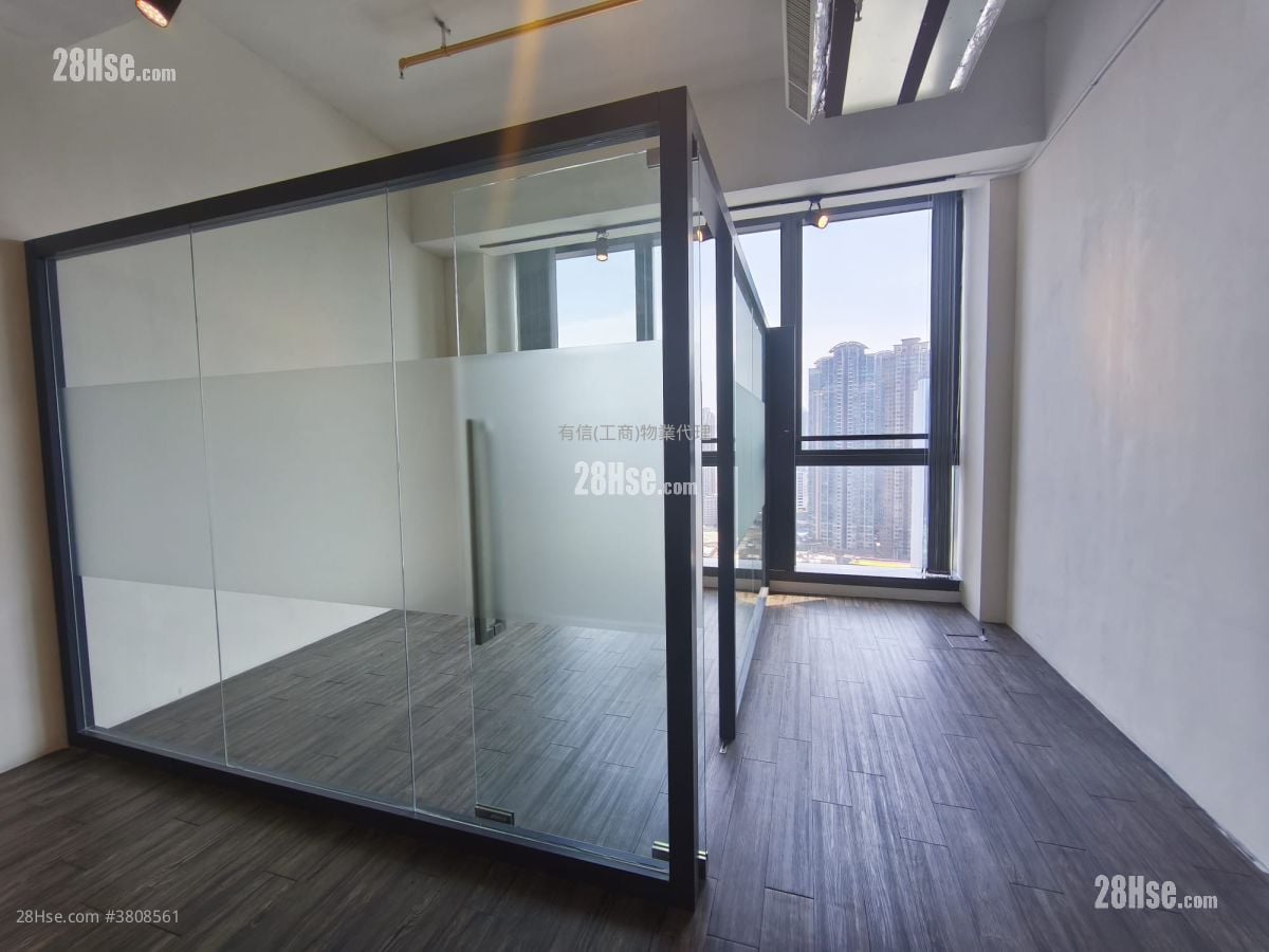 Global Gateway Tower Rental 531 ft²