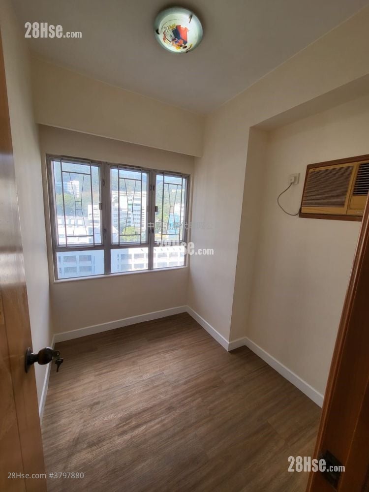 Tsuen Tak Garden Sell 2 Bedrooms , 1 Bathroom 287 ft²